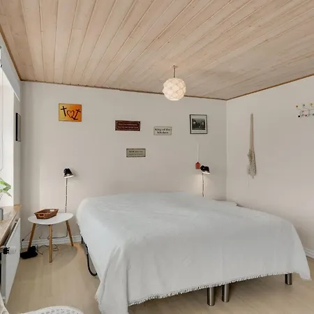 4 Bedroom Pet Friendly In Ferienhaus *