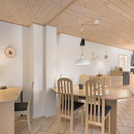 4 Bedroom Pet Friendly In Ferienhaus Spottrup