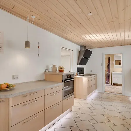 4 Bedroom Pet Friendly In Spottrup