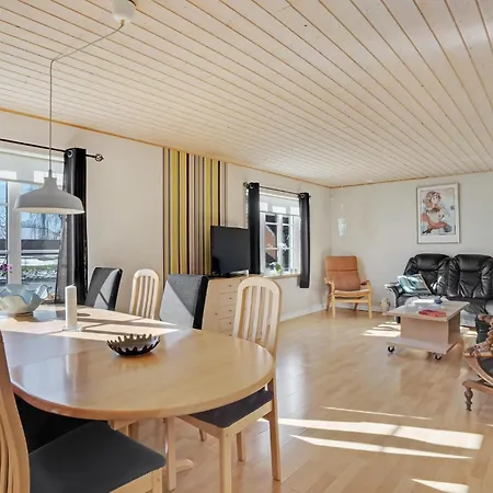 4 Bedroom Pet Friendly In Ferienhaus Spottrup